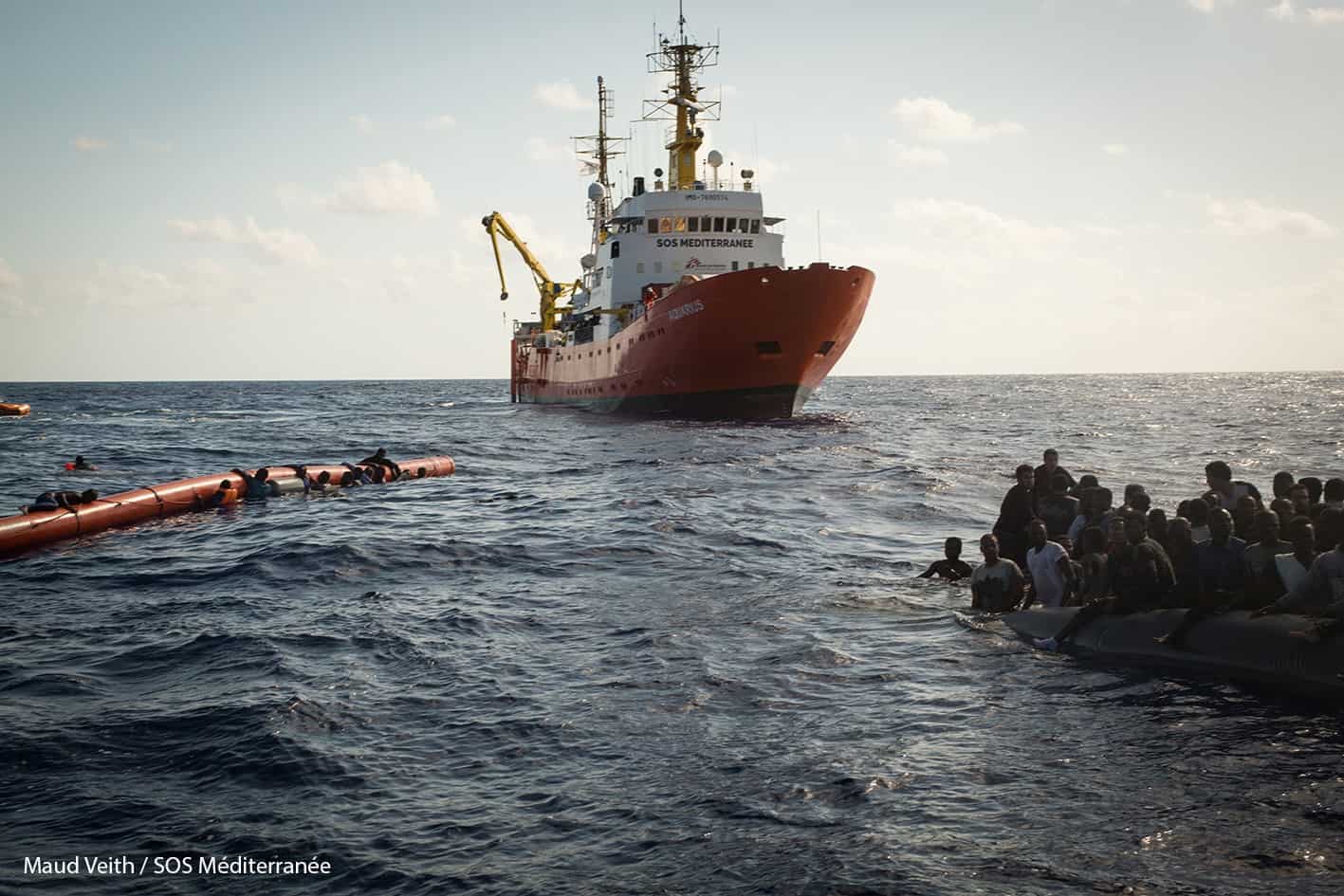 Testimone dell’«oltraggio alla coscienza dell’umanità» che si consuma alle porte dell’Europa, SOS MEDITERRANEE continuerà a salvare chi fugge dall’«inferno libico»