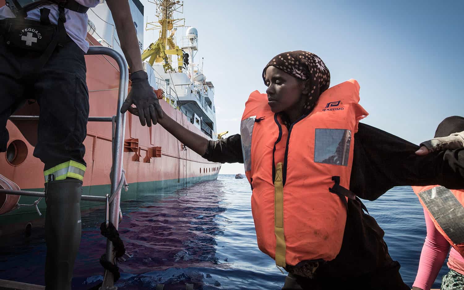 HRW – Il reportage di Judith Sunderland – Salvare vite in mare
